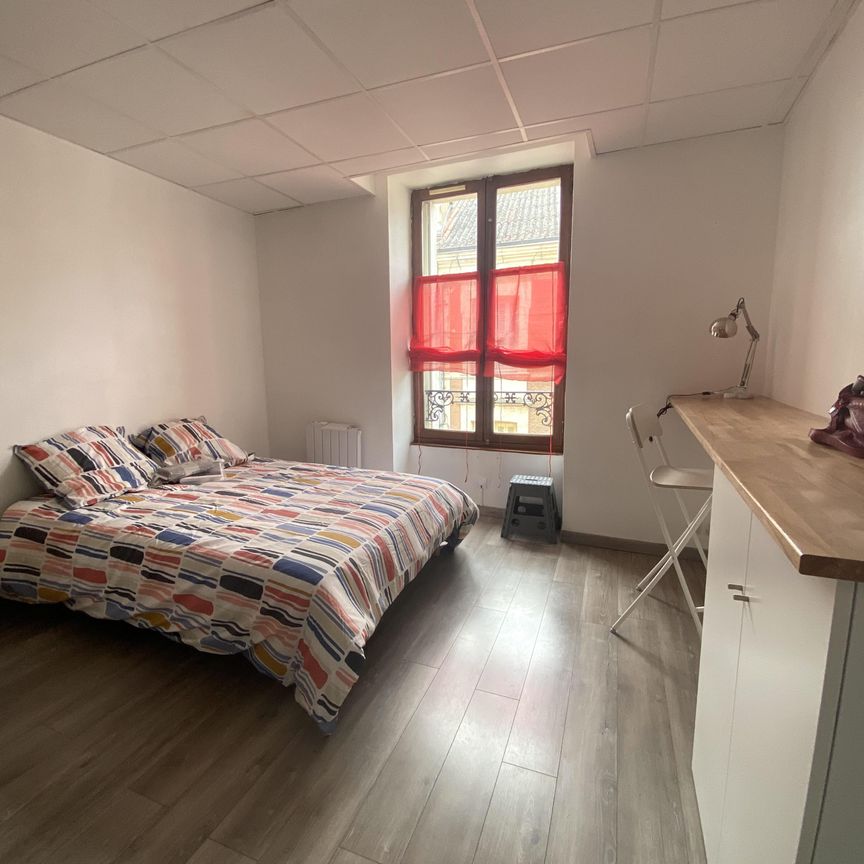 POITIERS: studio meublé - Photo 1