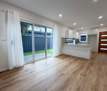 Near New Two-Bedroom Granny Flat - Photo 3