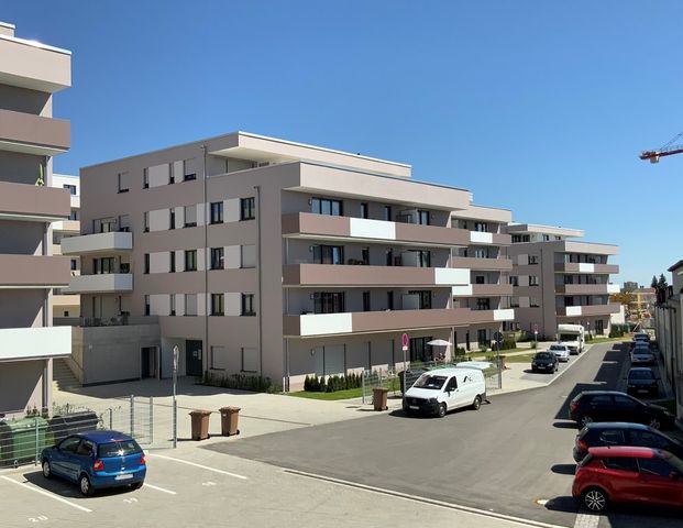 Moderne 4-Zimmer-Wohnung mit Balkon - Photo 1