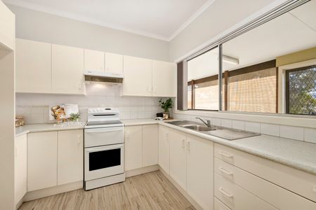 57 Desmond Street, Cessnock NSW 2325 - House For Rent | Domain - Photo 4