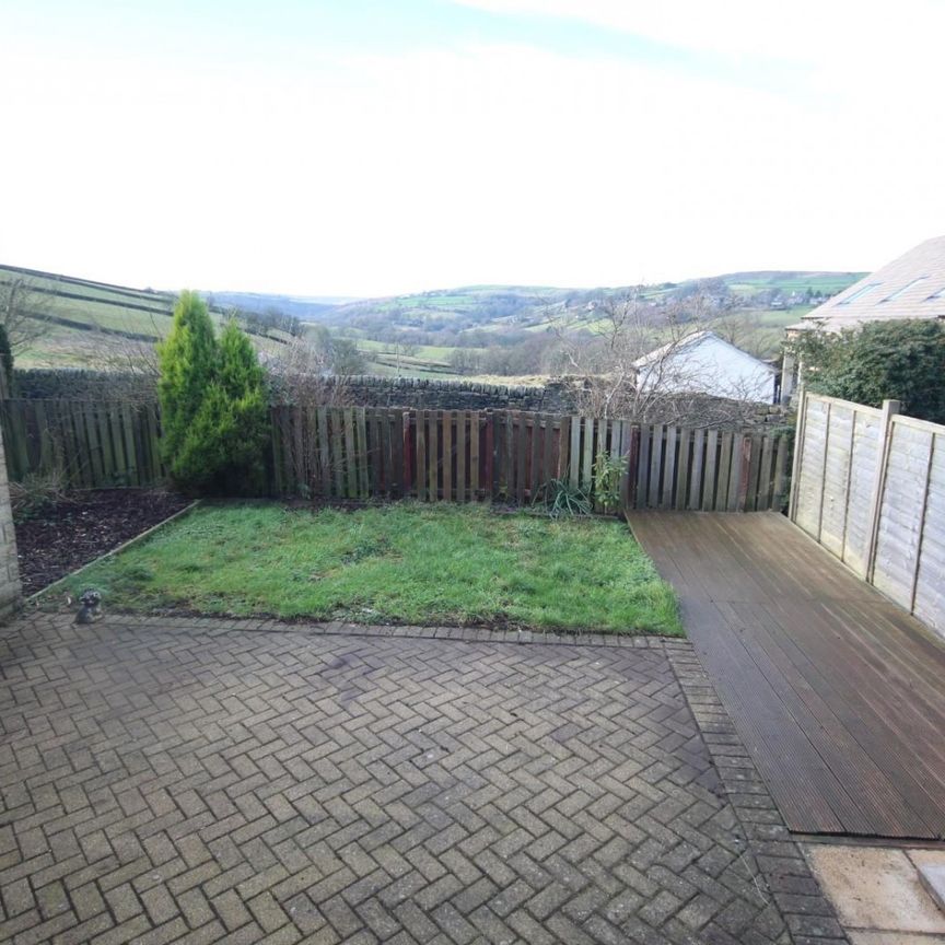 3 bedroom House To Let - Photo 1