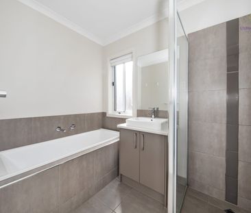 Move in and enjoy - Photo 2