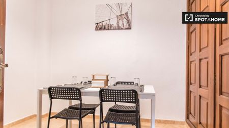 valencia, Valencian Community 46004 - Photo 3