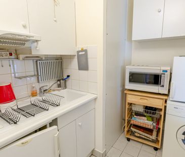 A LOUER PARIS 16EME 2 PIECES AVEC BALCON - Photo 1