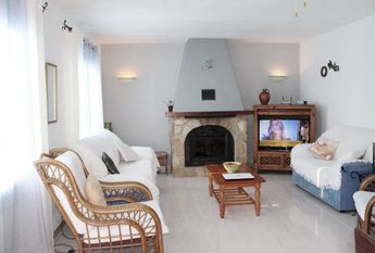 SPACIOUS VILLA FOR RENT FOR LONG TERM INCLUDING SUMMER