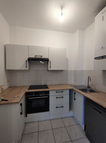 Location Appartement 3 pièces 59m² SETE 34200 - Photo 4