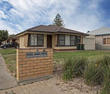 2 Bedroom Unit Close to the Beach - Photo 3