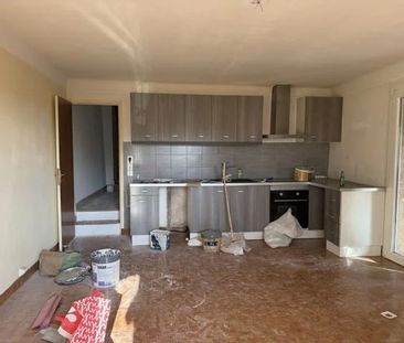 Location Maison 3 pièces 59m² GRASSE 06130 - Photo 3