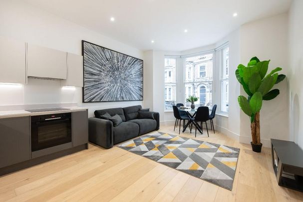 2 bedroom flat to rent - Photo 1