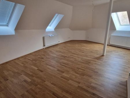 GENERALSANIERTE 1-Zimmerwohnung Top 7 inkl. überdachten Stellplatz - Photo 2