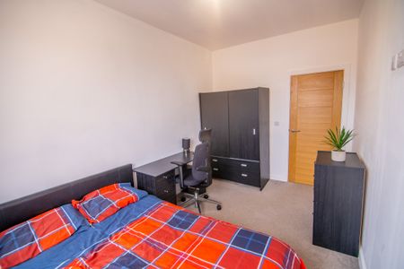 Flat K, Nova 1, George Cayley Drive - Photo 2