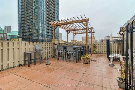 Waldorf Astoria Lofts , #106 - Photo 4