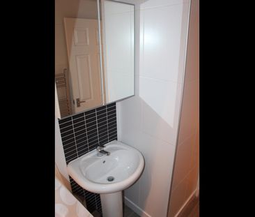 3 Bed Flat, Dumbarton Road, G14 - Photo 4