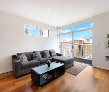 Low Maintenance Living in the Heart of the CBD - Photo 3