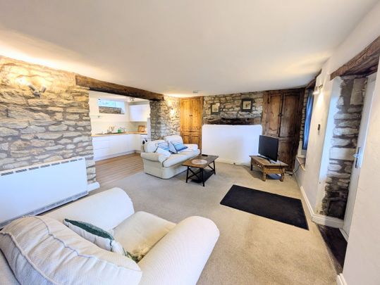 The Shoe, Chippenham, North Wraxall - Photo 1