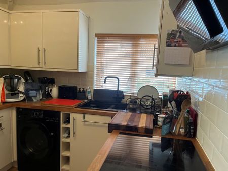 1 bedroom apartment to rent - Photo 4