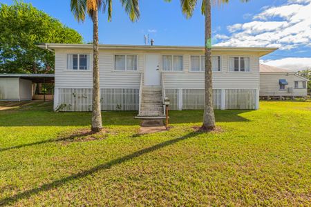 Spacious Family Home in a Prime Central Location&excl; - Photo 3