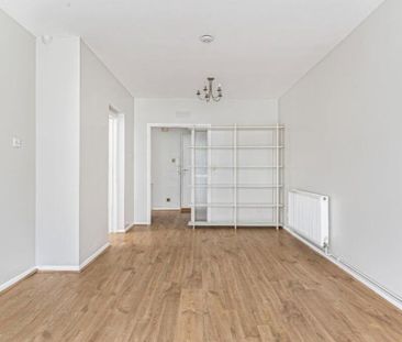 1 Bed Flat, Ian Court, SE23 - Photo 2