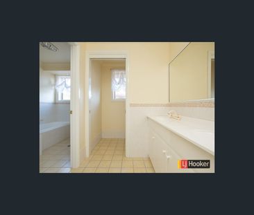 7 Mulwala Close, Hillvue, NSW 2340 - Photo 1
