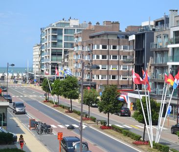 Volledig gerenoveerd 2 slaapkamer appartement met vrij uitzicht te ... - Foto 5