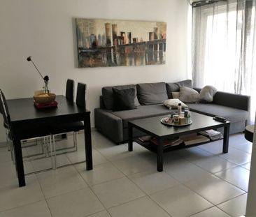 Location Appartement 2 pièces 45m² LUYNES 80ème - Photo 4