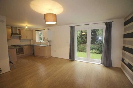 Broadoaks, BL9 - Photo 5