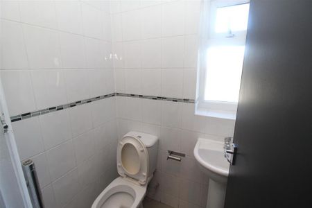 8 bedroom house to rent - Photo 3