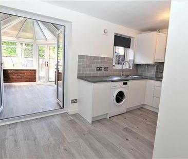 3 Bedroom Mews House For Rent in Marleyer Close, Manchester - Photo 5