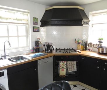 2 bedroom flat to rent - Photo 6