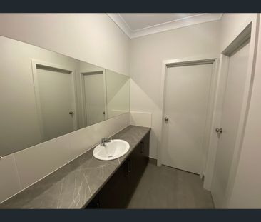 18 Carissa Avenue, Riverlea Park, SA 5120 - Photo 3