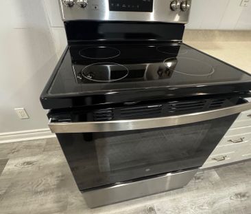 For Lease - 794 West Shore Boulevard, Pickering, Ontario - Photo 5