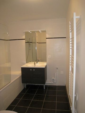 Location Appartement 2 pièces 39m² - Photo 2