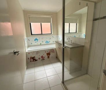 “Family Comfort and Contemporary Style in a Sought-After Location” - Photo 1