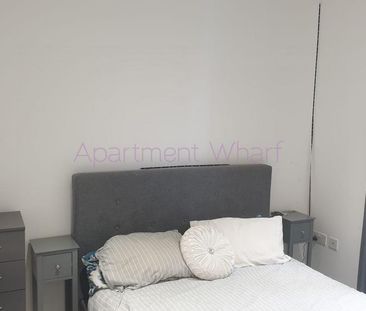 1 bedroom in a flat share to rent - Photo 4