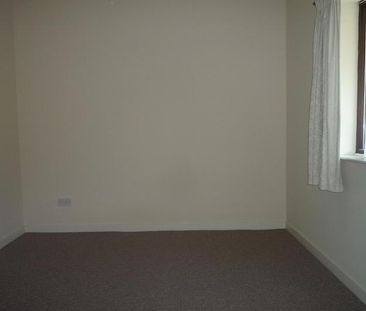 1 bedroom apartment to rent Townhill Farm District Centre, West End - Photo 4