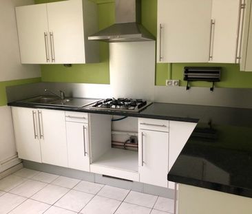 Location Appartement 3 pièces 89m² NOYELLES SOUS LENS 62221 - Photo 4