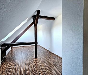 Großzügige Studiowohnung mit hohen Decken & Kaminanschluss - Photo 1