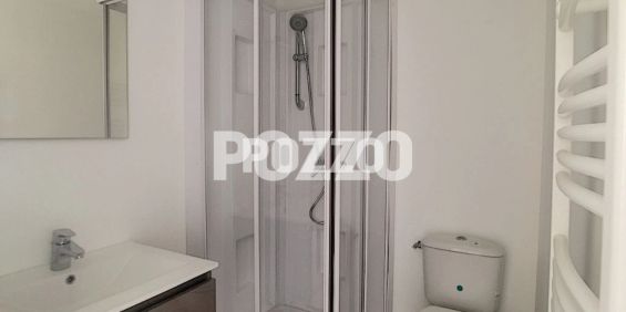 APPARTEMENT 2 PIÈCES - AVRANCHES HYPER CENTRE - 35.94 M² - Photo 3