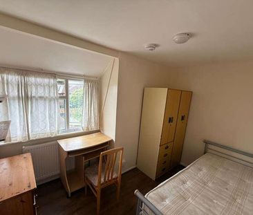 Hatfield, AL10 - Photo 1