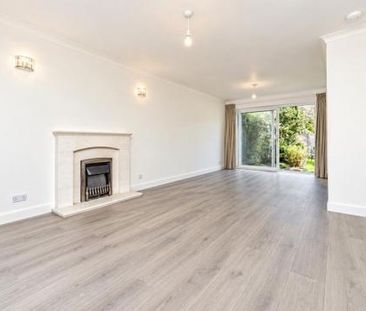 Crossfields Road, Warwick CV34 - Photo 1