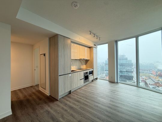 For Lease - 180 Front Street Unit# 2606, Toronto, Ontario - Photo 1