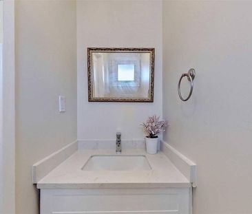 For Lease - 581 Galloway Crescent, Mississauga, Ontario - Photo 4