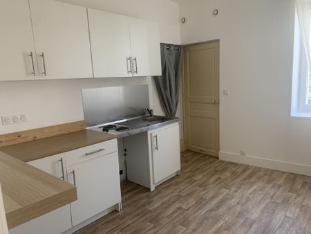 Location Appartement 1 pièce 25m² DIJON 21000 - Photo 4