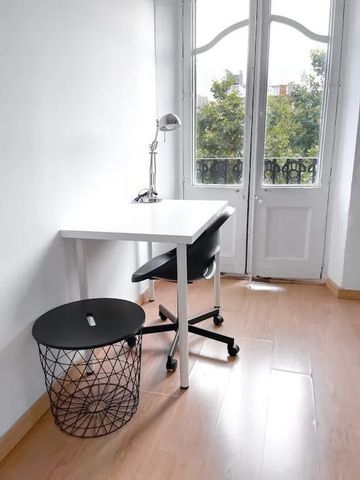 Carrer la Rambla, Barcelona, Catalonia 08002 - Photo 2