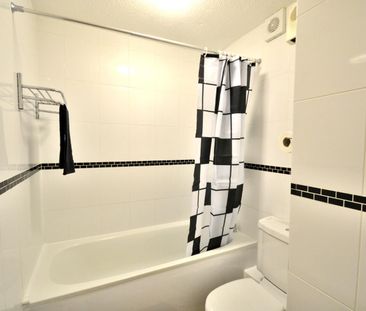 1 bedroom flat to rent, - Photo 6