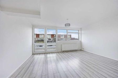 High Street, Epping, CM16 - Photo 2