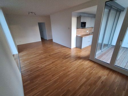 Traumhafte 2-Zimmer Wohnung mit Balkon und Einbauküche - Photo 4