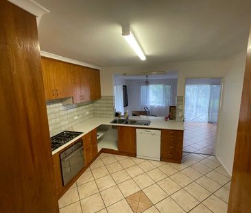 11 Teal Street, Slade Point 4740 - Photo 5