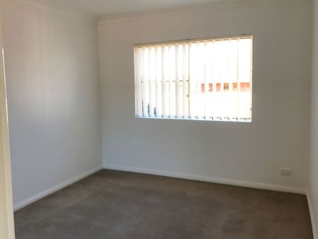 LARGE VILLA - HANDY LOCATION - Photo 2