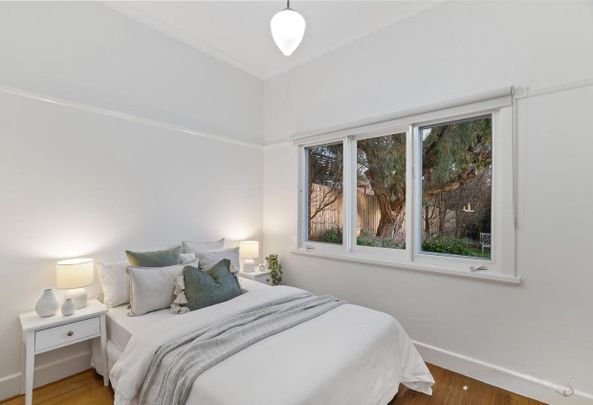 Thinking of selling? Contact our agent - Photo 1